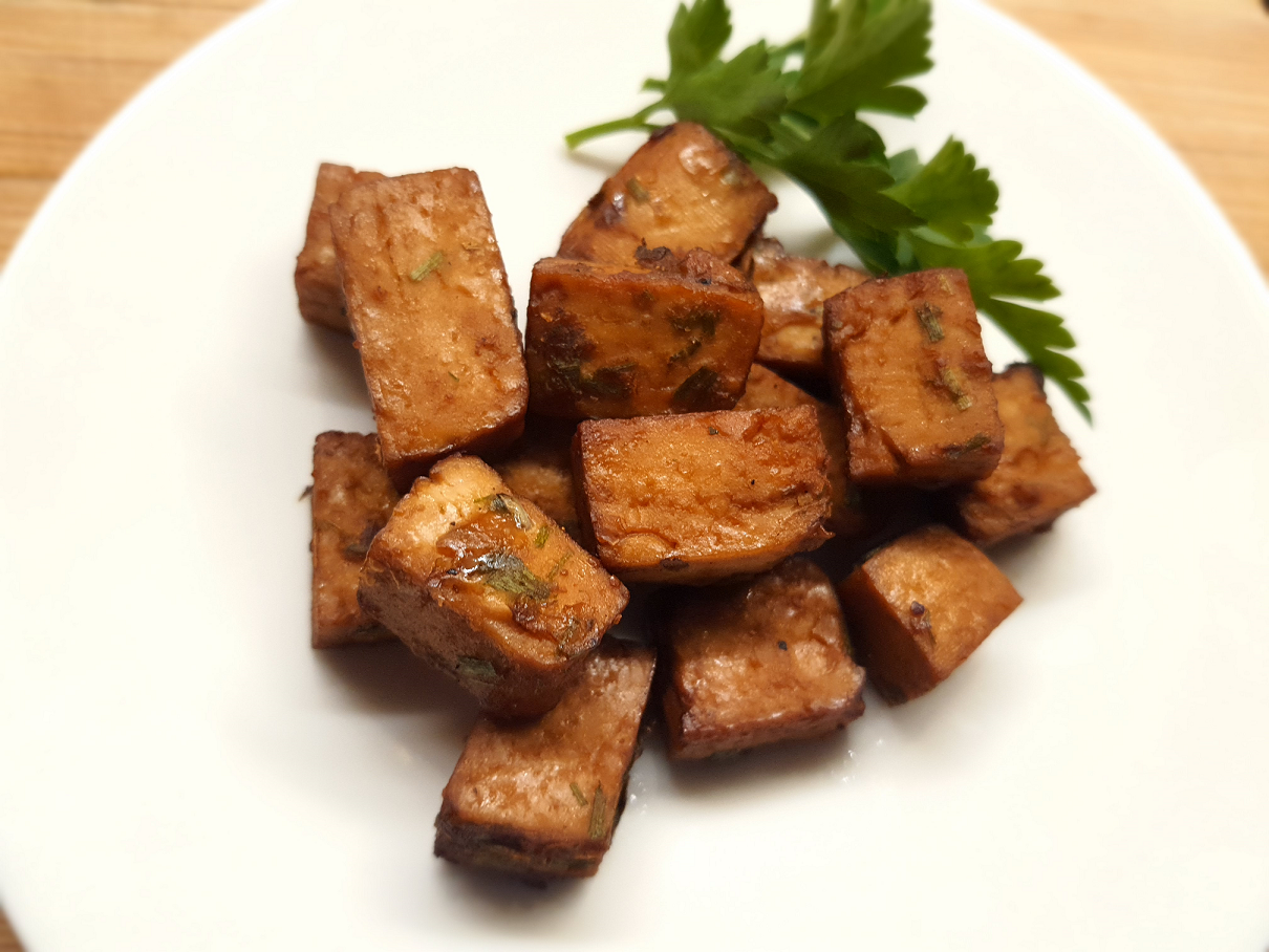 Tofu marinat low FODMAP – 3 sugestii de marinare